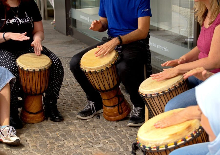Mit anderen abstimmen