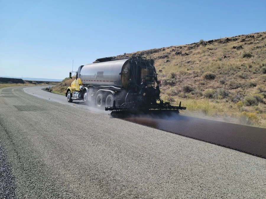 Asphalt einbauen