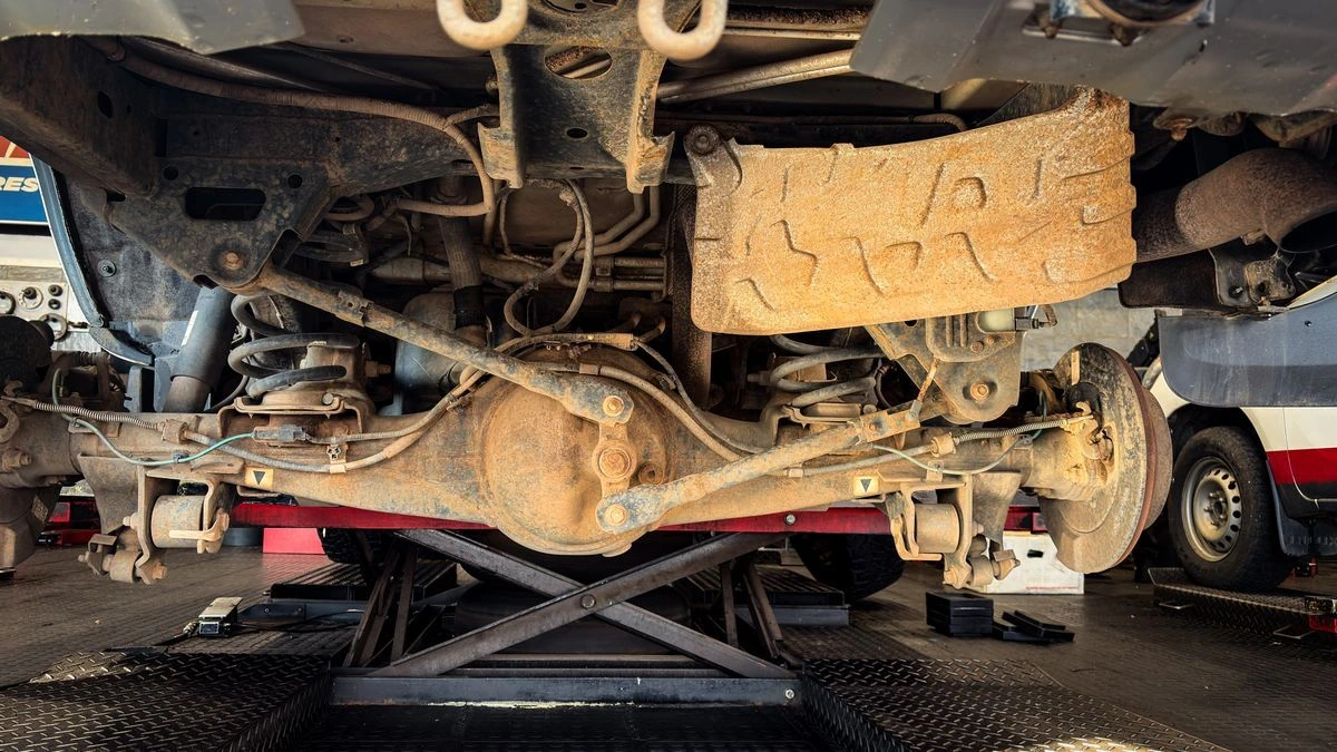 Fahrwerk prüfen