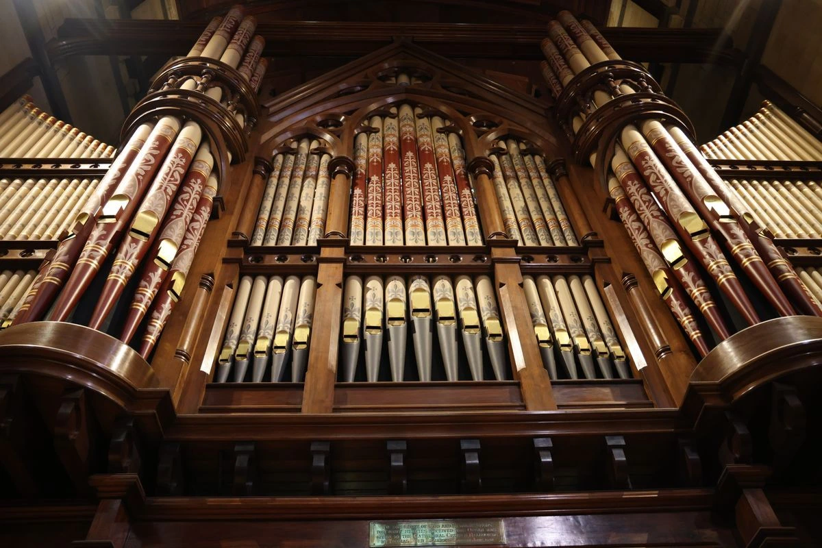 Orgel intonieren