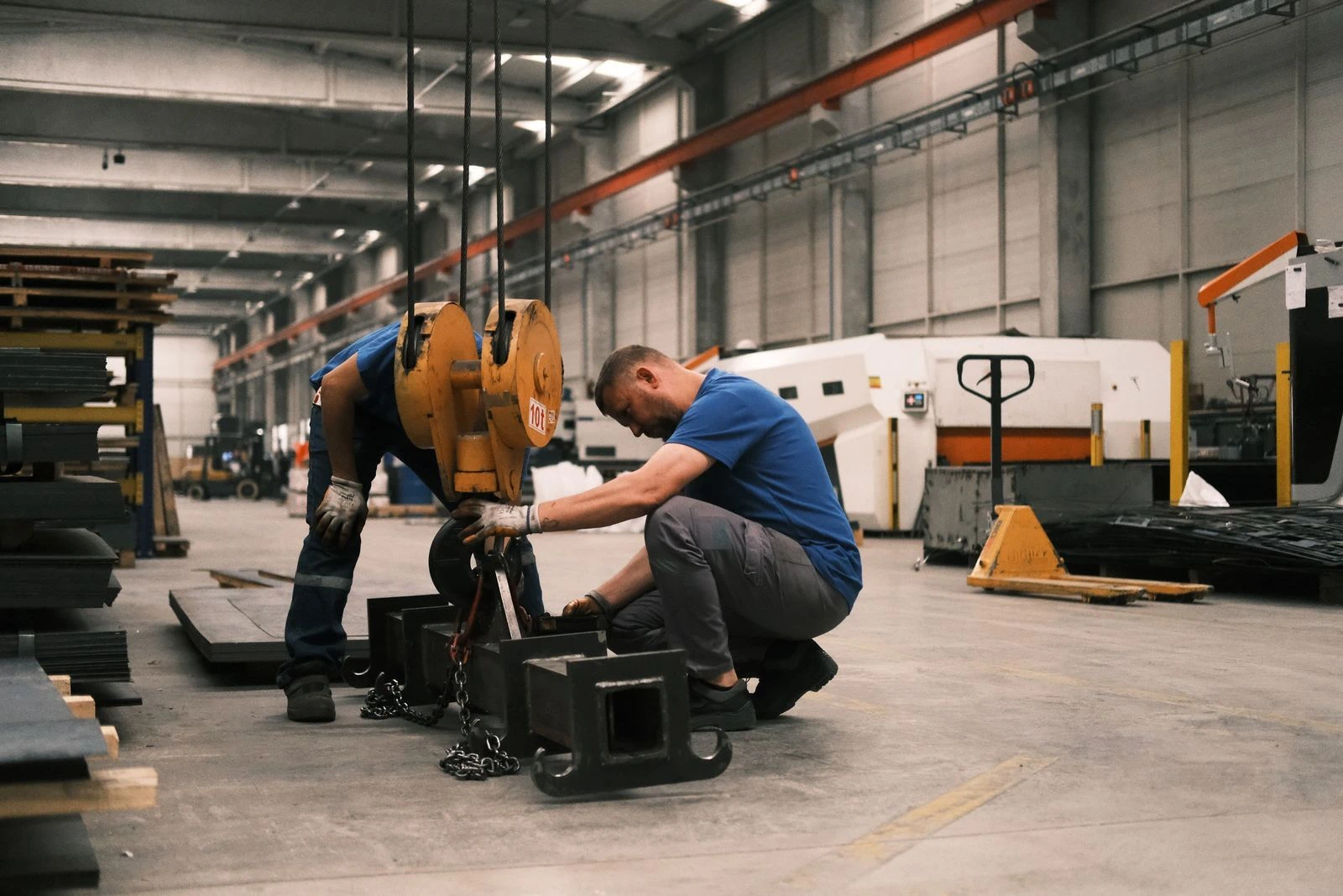 Verfahrensmechaniker/in in der Steine- und Erdenindustrie - vorgefertigte Betonerzeugnisse Titelbild