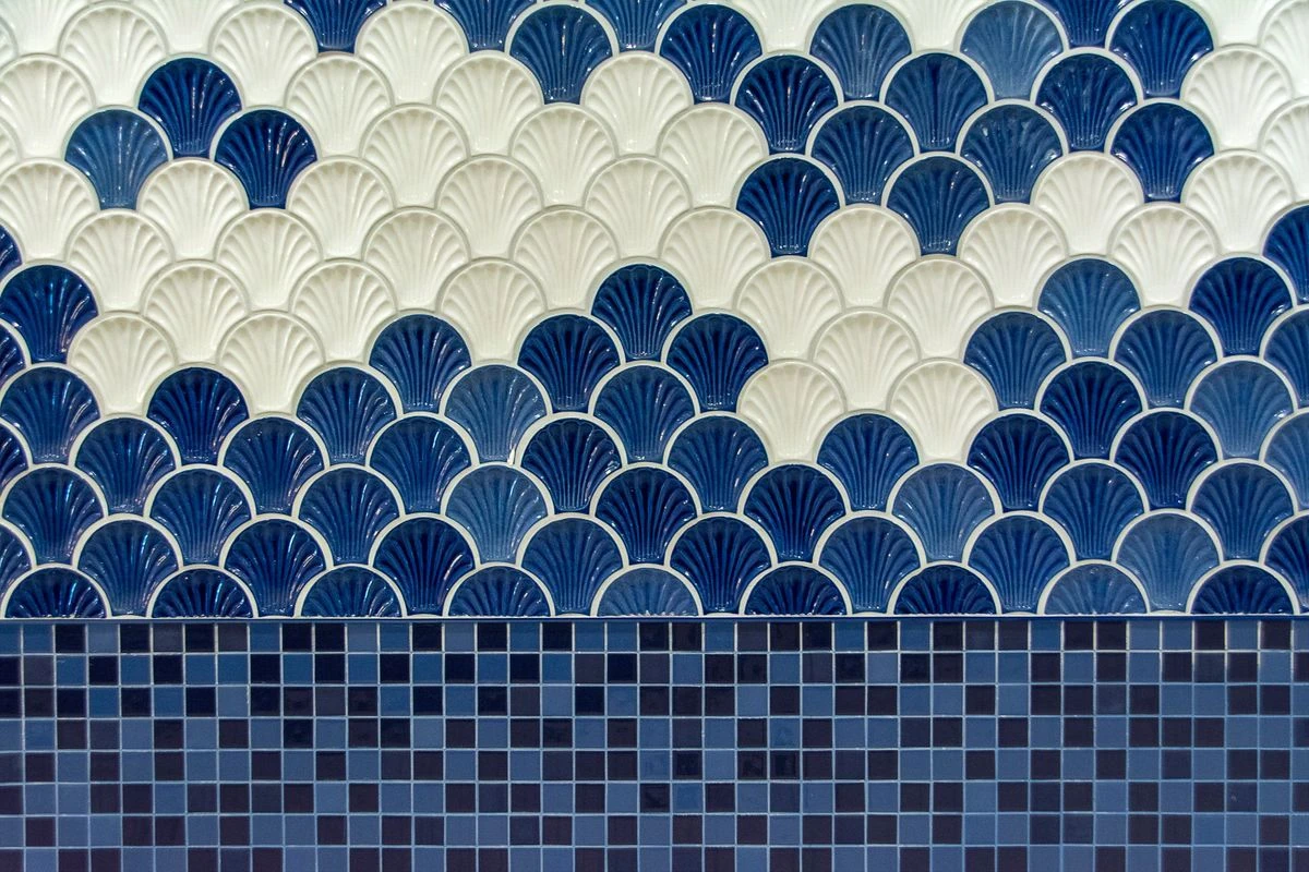 Naturstein und Mosaik verarbeiten